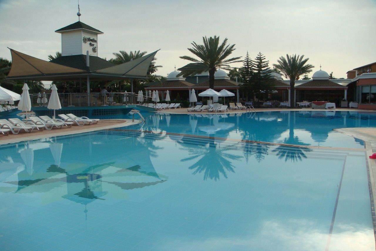Insula Resort & Spa Аланя Екстериор снимка